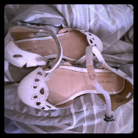 🎉SOLD🎉Nine West Vivien Girls Dress Sandal EUC - Picture 3 of 4